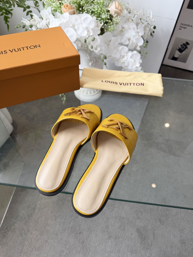 l0vis Vvtt0n slippers